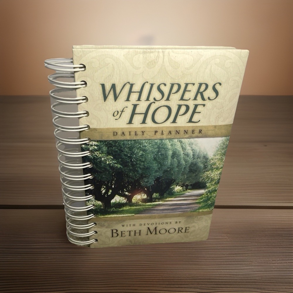 Whispers of Hope Daily Planner with Devotional by Beth Moore, Spiral bound - Picture 1 of 8